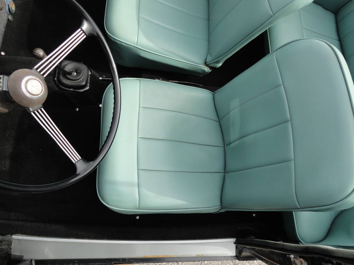 Morris-minor-1960-black-1