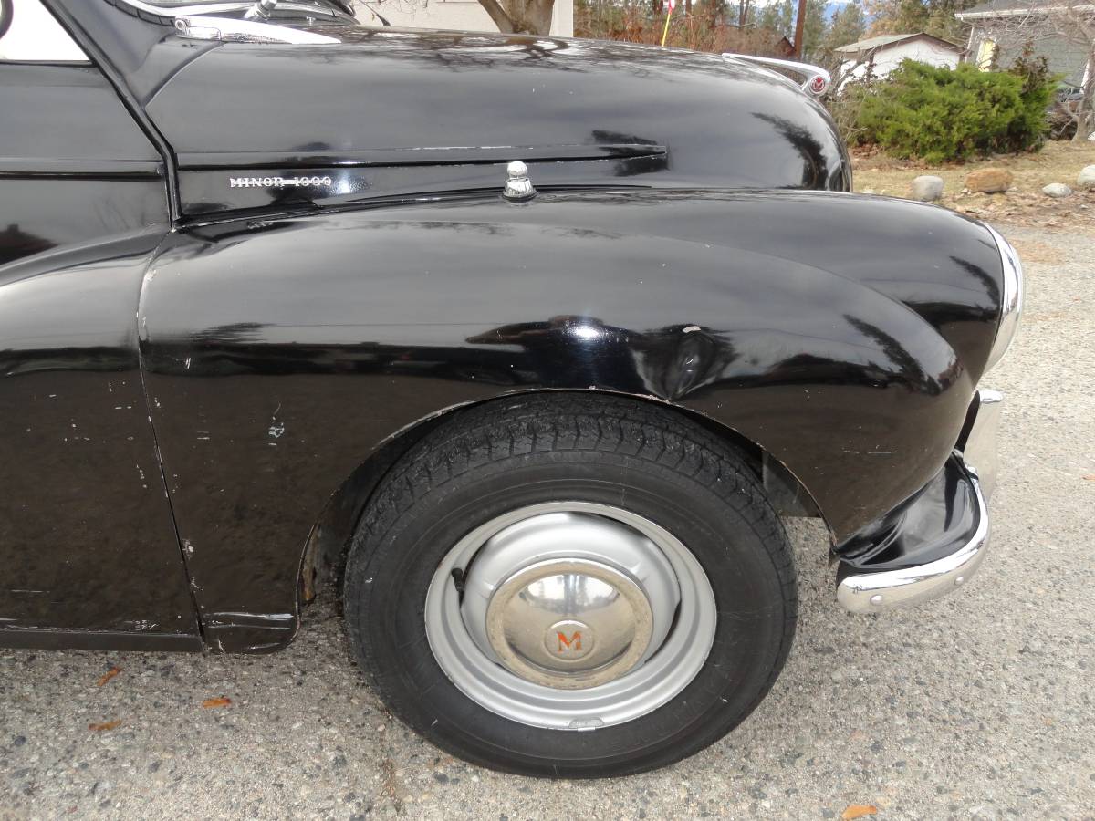 Morris-minor-1960-black-13