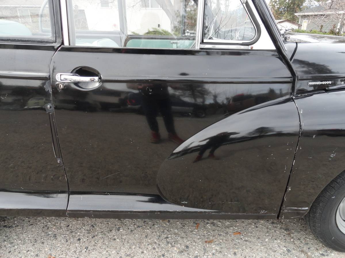 Morris-minor-1960-black-17