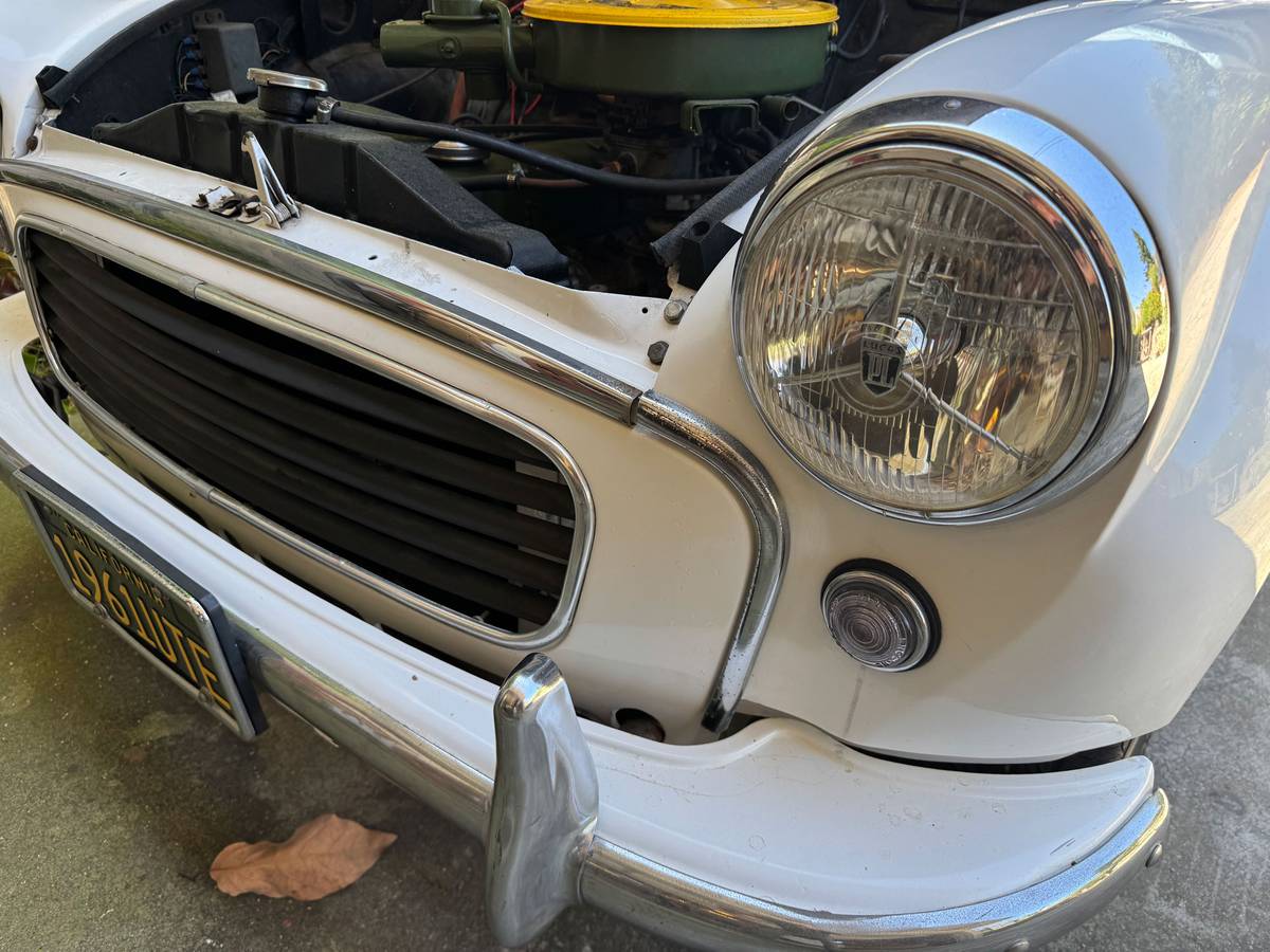 Morris-minor-pickup-1961-white-11