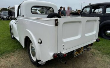 Morris-minor-pickup-1961-white-3