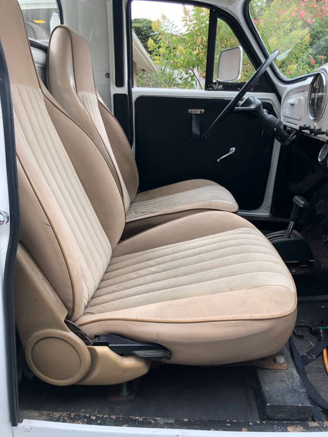 Morris-minor-pickup-1961-white-8