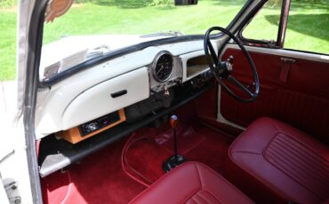 Morris-minor-traveller-1000-1968-white-12