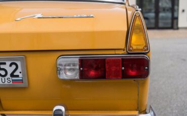 Moskvitch-408E-1974-Sedan-10