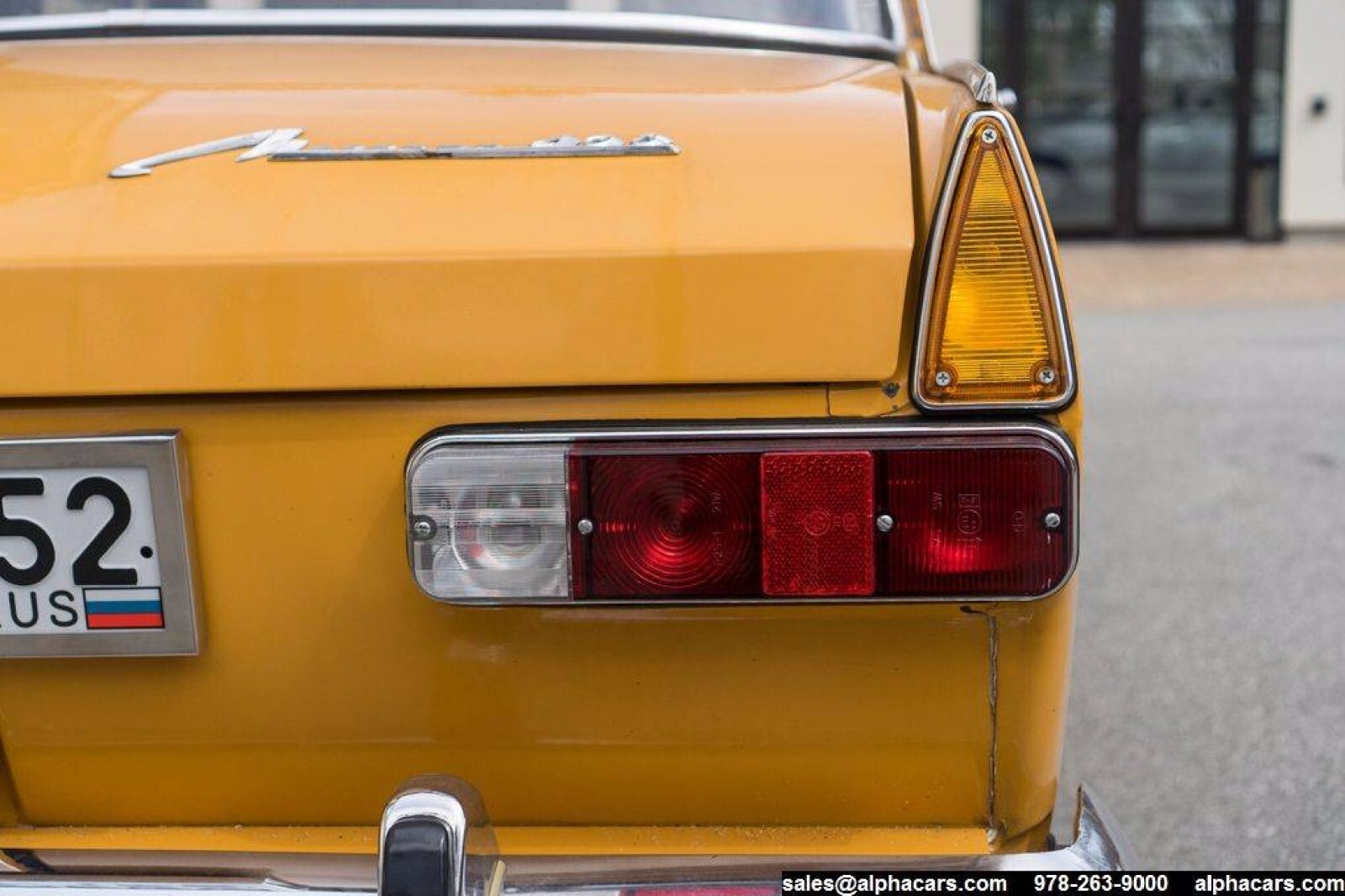 Moskvitch-408E-1974-Sedan-10