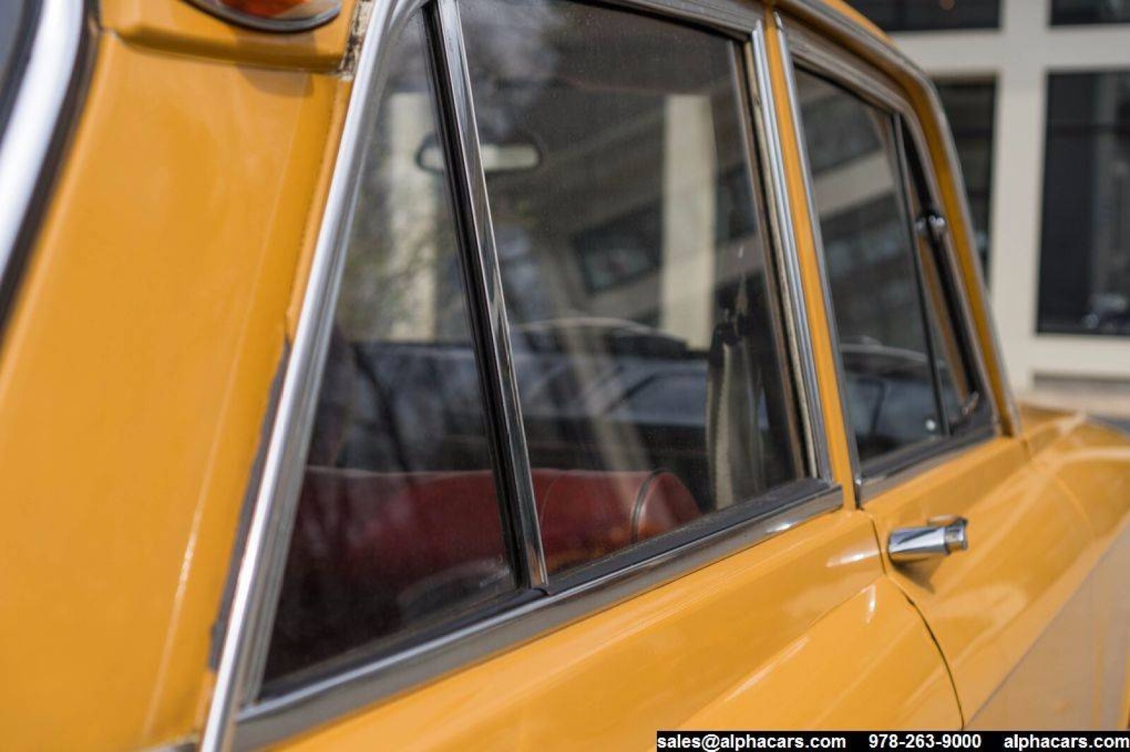 Moskvitch-408E-1974-Sedan-14