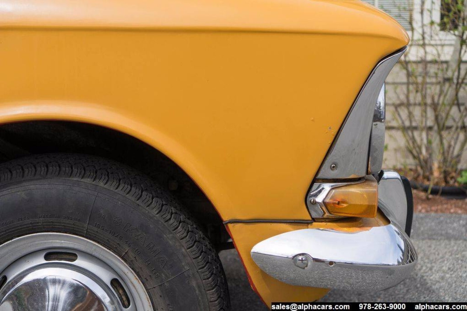 Moskvitch-408E-1974-Sedan-17