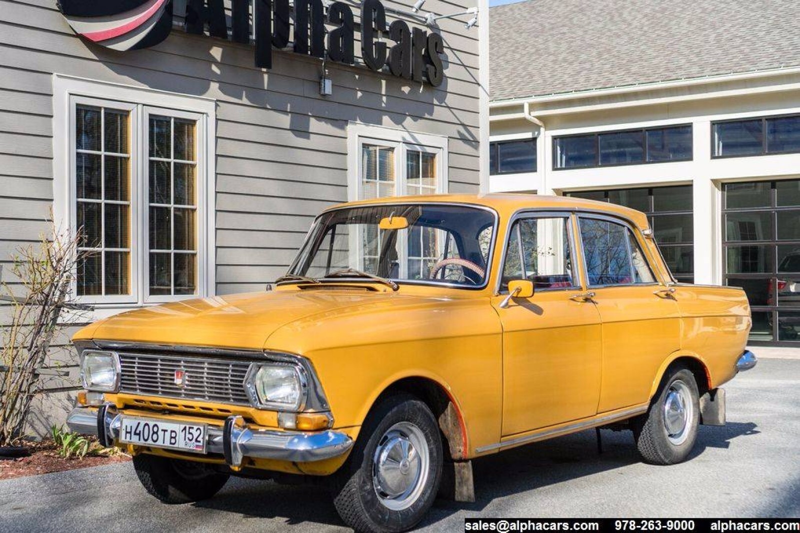 Moskvitch-408E-1974-Sedan-2