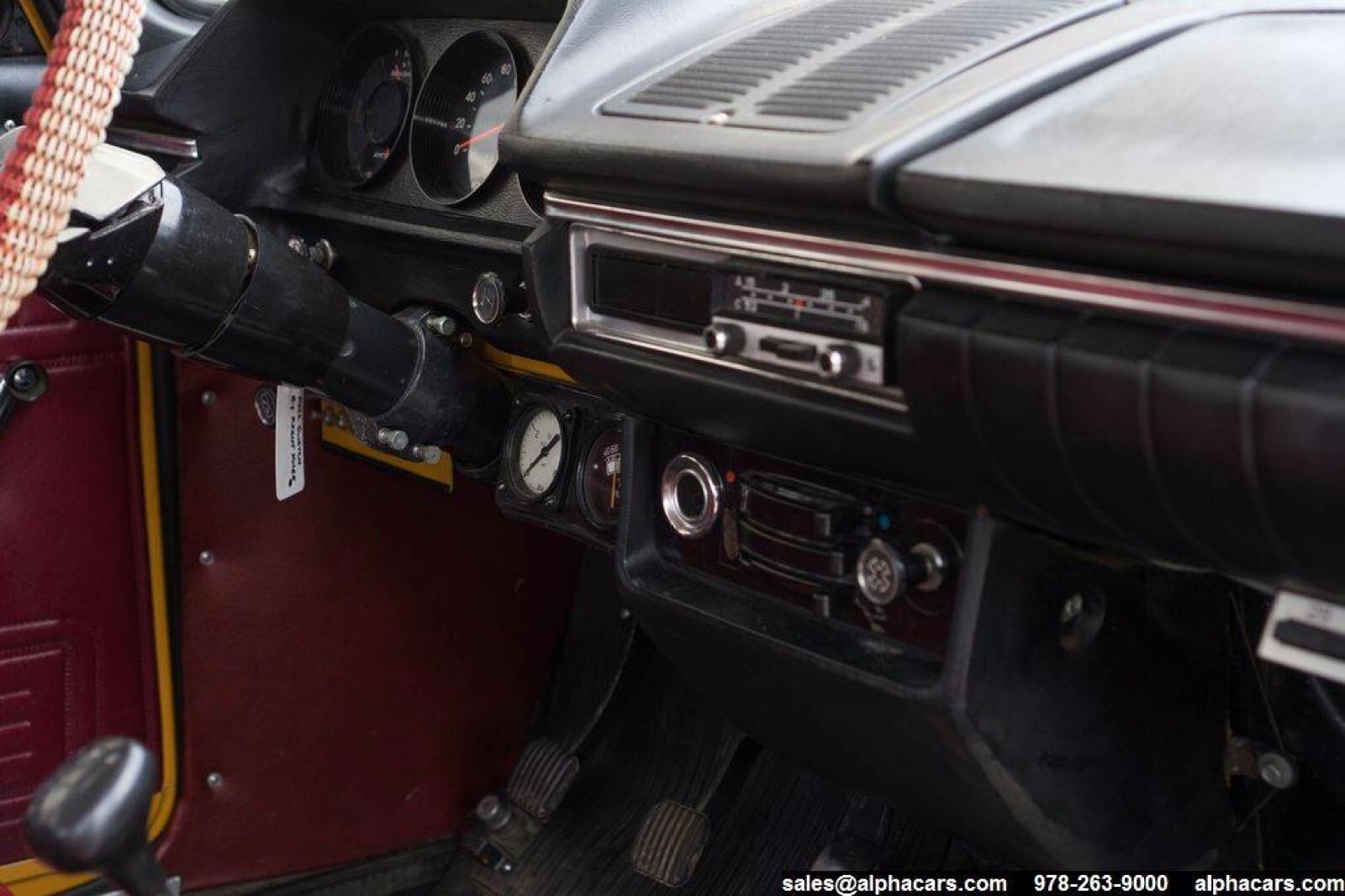 Moskvitch-408E-1974-Sedan-36