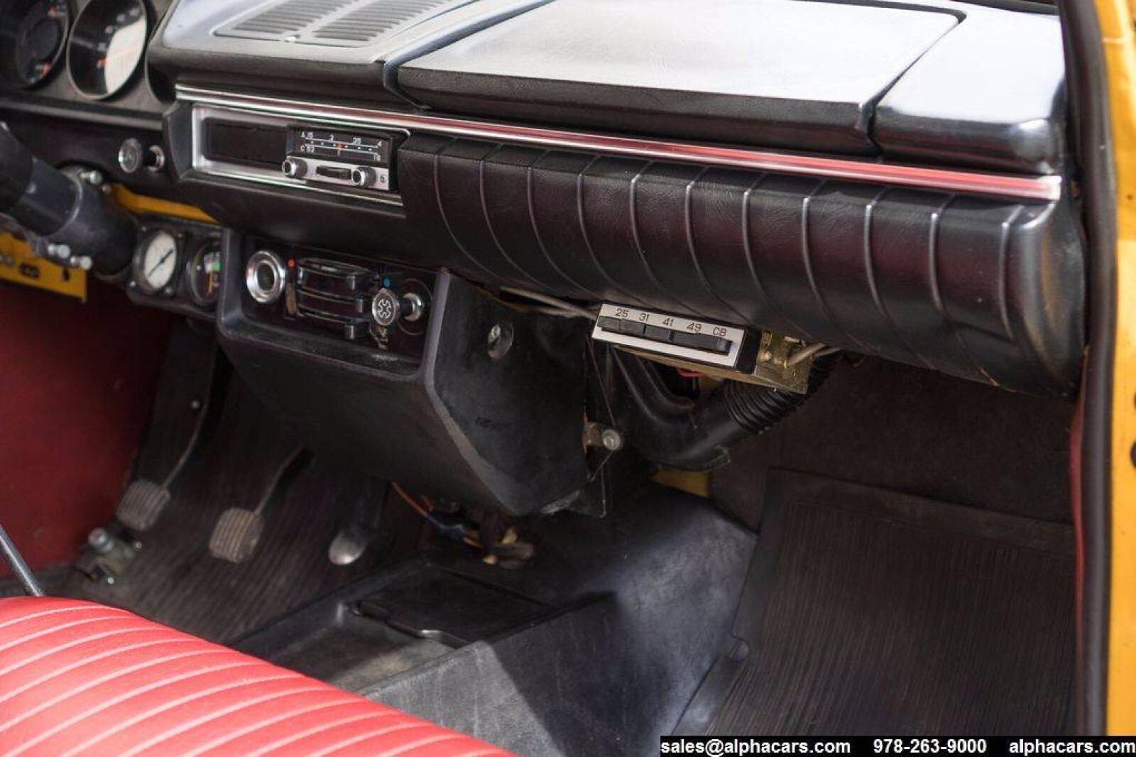 Moskvitch-408E-1974-Sedan-38