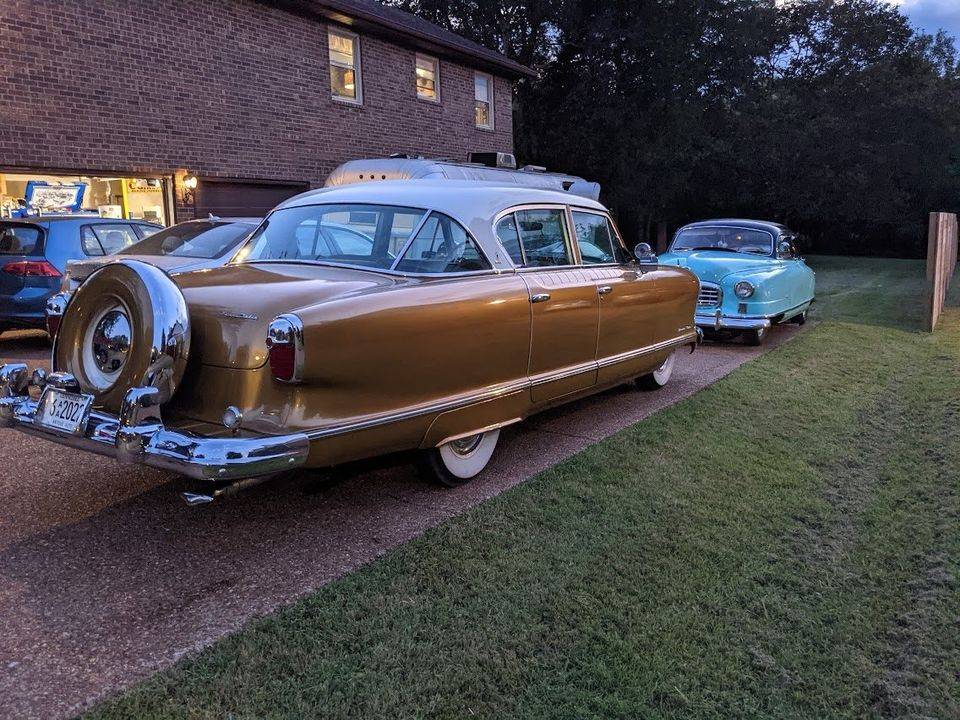 Nash-Ambassador-1954-custom-11
