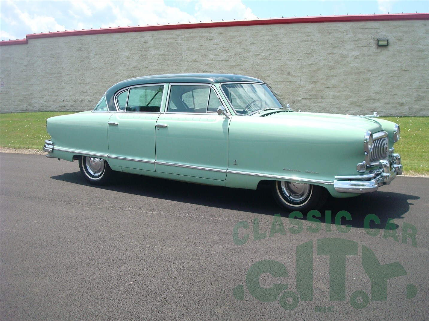 Nash-Ambassador-Custom-1953-Sedan-1