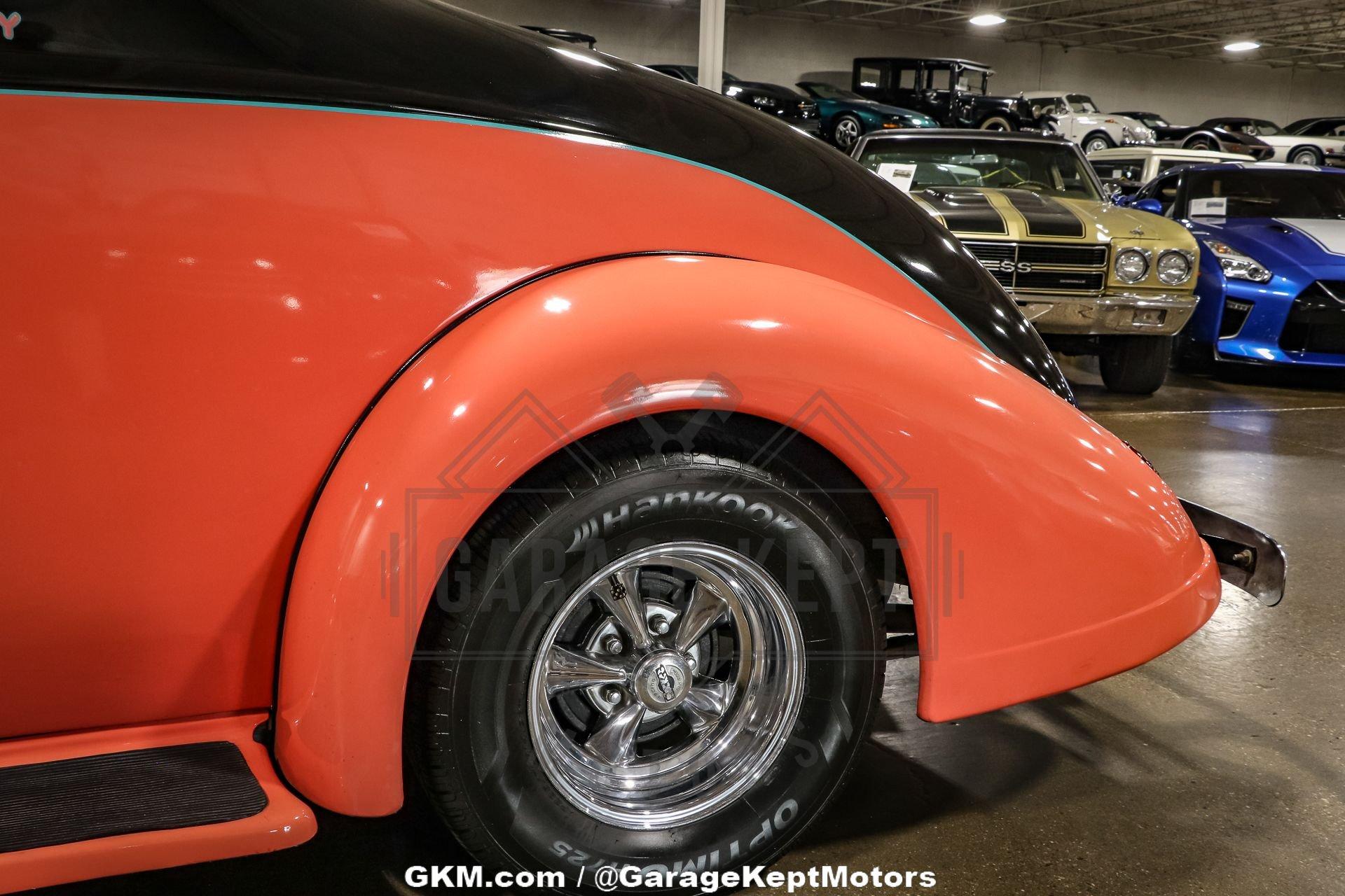 Nash-Lafayette-1938-Black-And-Salmon-Black-15