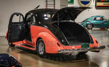 Nash-Lafayette-1938-Black-And-Salmon-Black-2