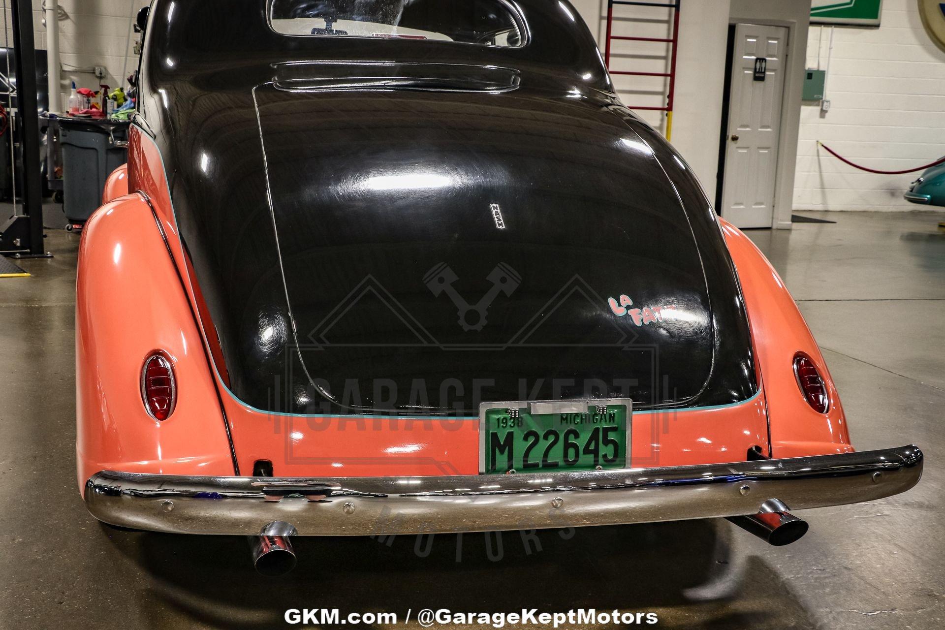 Nash-Lafayette-1938-Black-And-Salmon-Black-22
