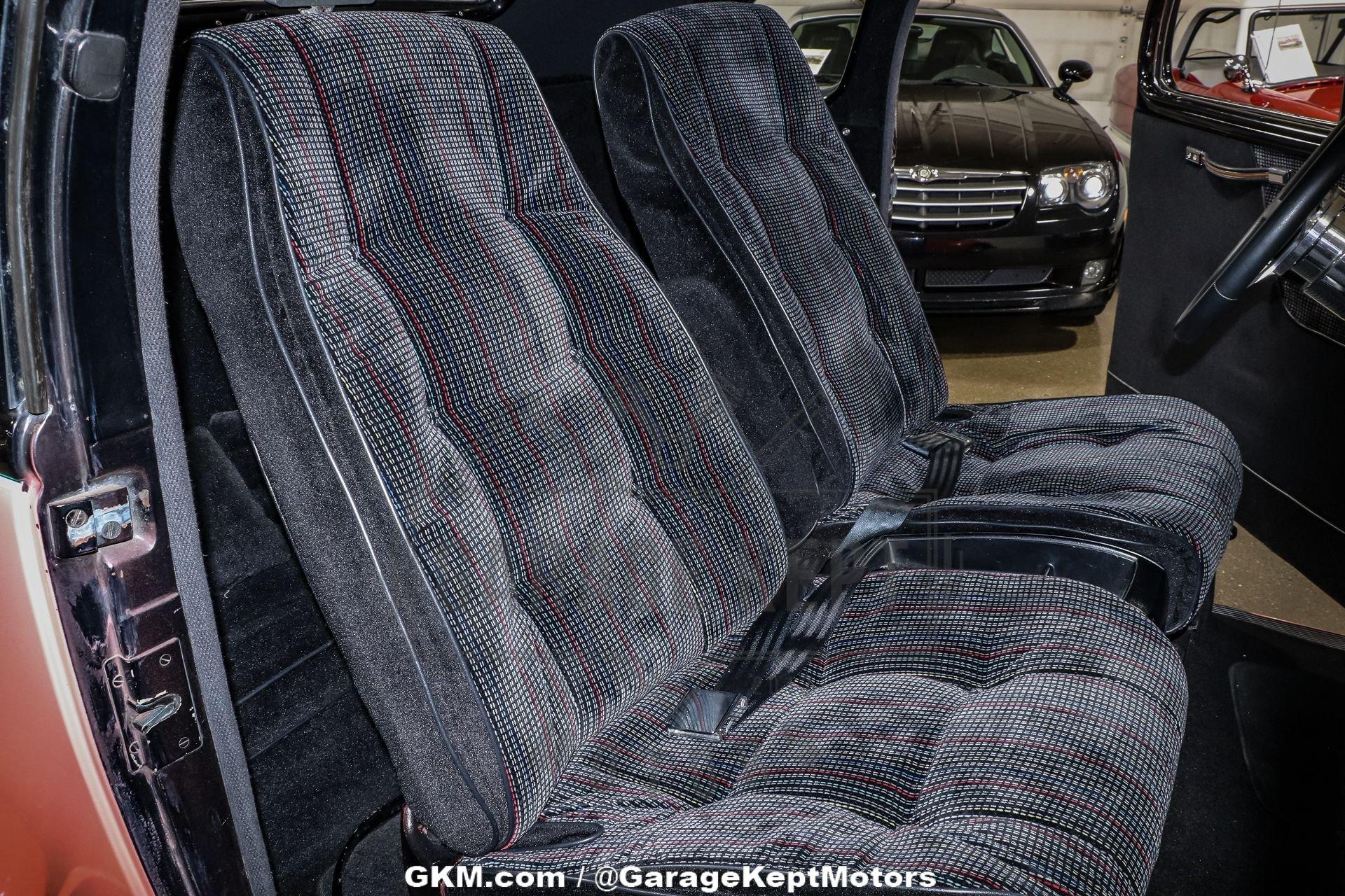 Nash-Lafayette-1938-Black-And-Salmon-Black-24