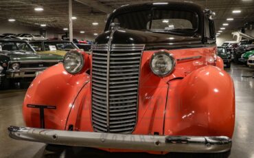 Nash-Lafayette-1938-Black-And-Salmon-Black-40