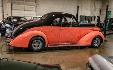 Nash-Lafayette-1938-Black-And-Salmon-Black-8