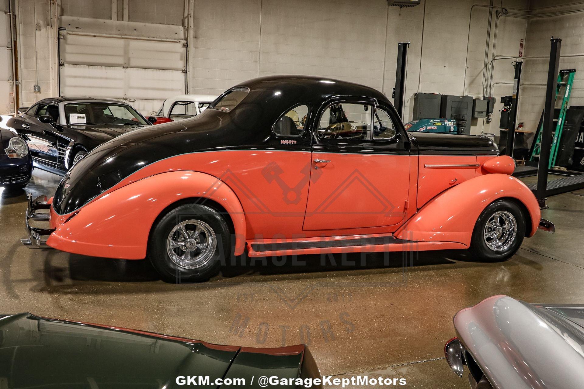 Nash-Lafayette-1938-Black-And-Salmon-Black-8