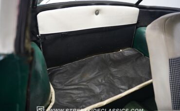 Nash-Metropolitan-1954-Green-White-Houndstooth-14