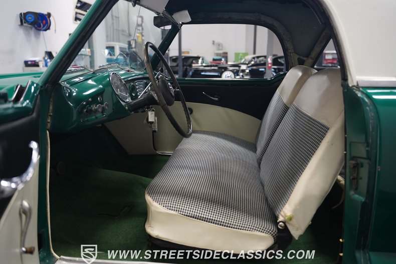 Nash-Metropolitan-1954-Green-White-Houndstooth-42