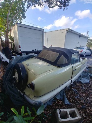 Nash-Metropolitan-1961-Yellow-Creme-3
