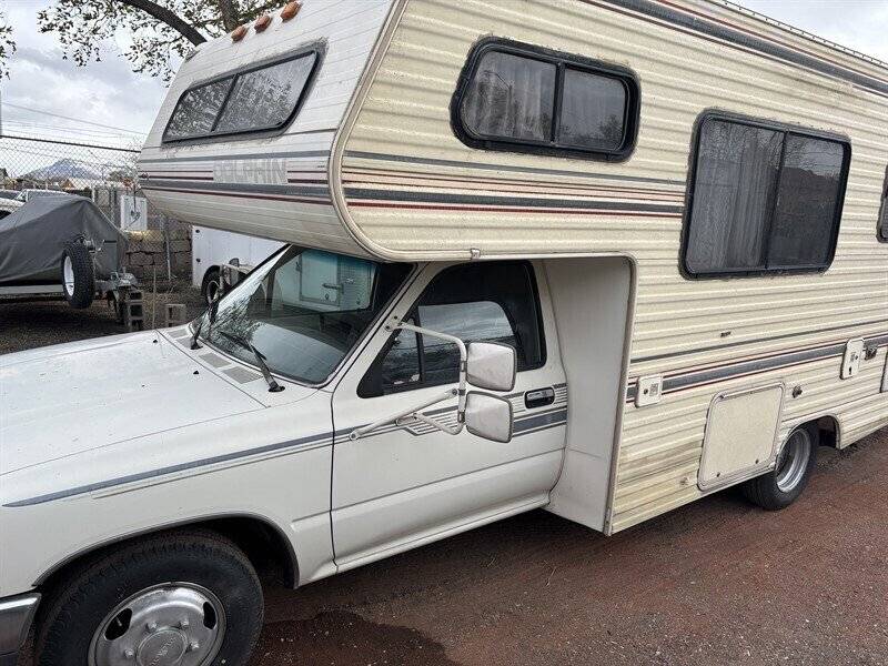 National-dolphine-m-400-1989-white-2