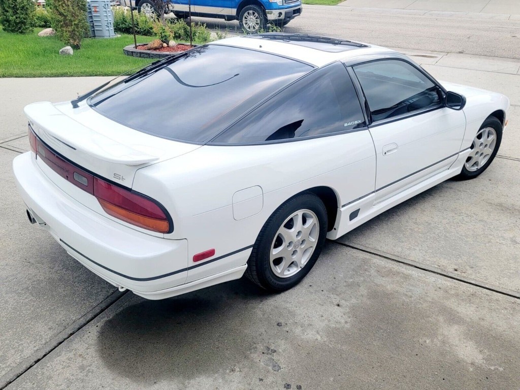 Nissan-240SX-1991-Hatchback-3
