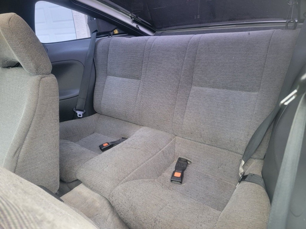 Nissan-240SX-1991-Hatchback-5
