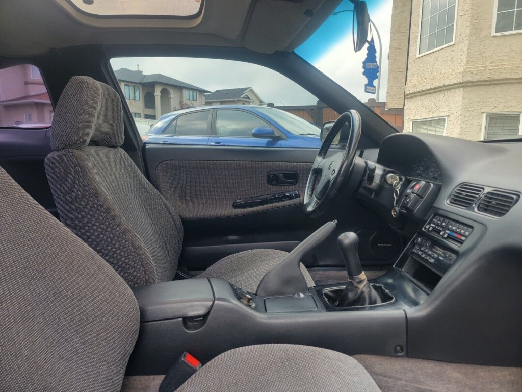 Nissan-240SX-1991-Hatchback-6