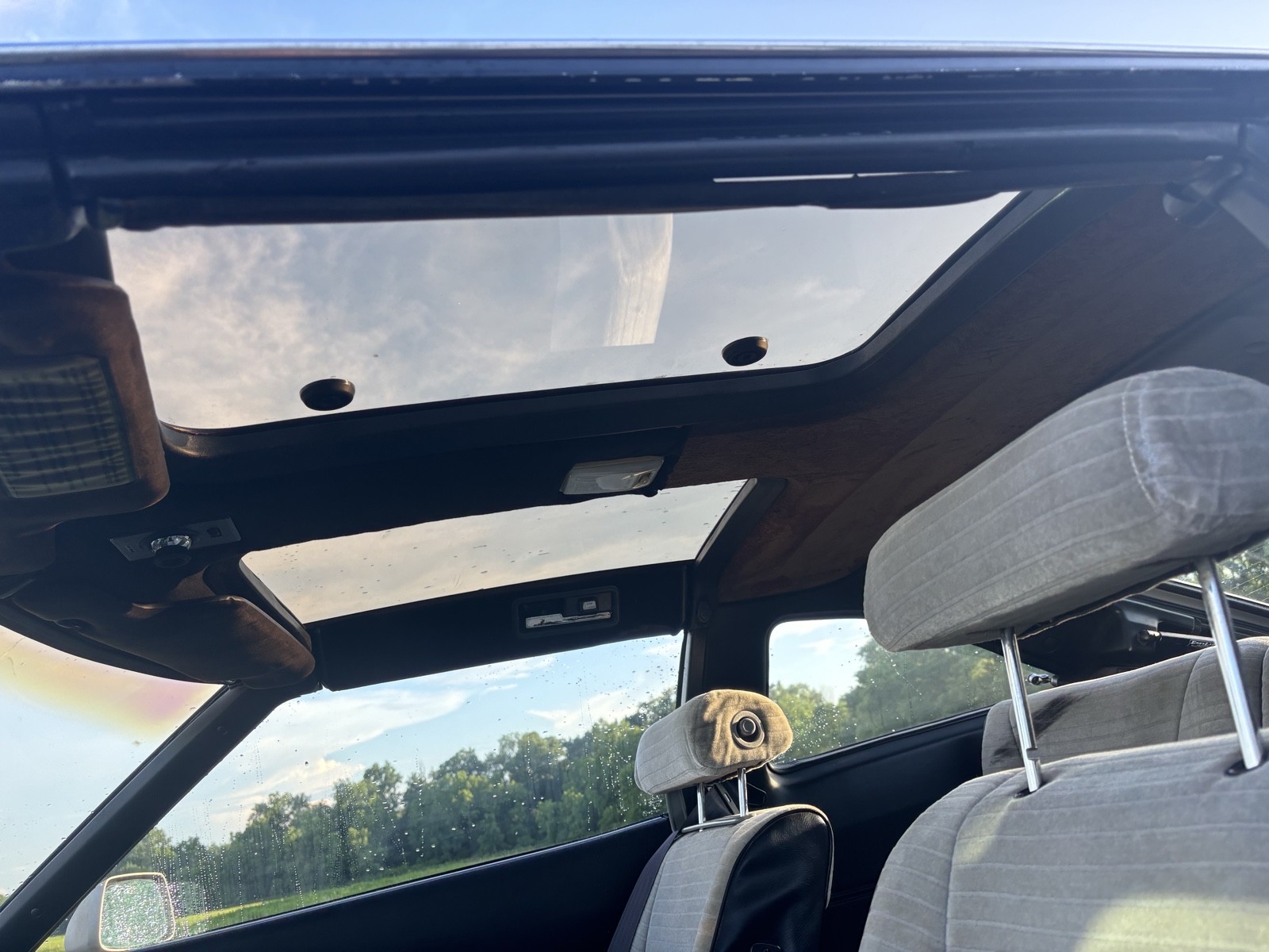 Nissan-280ZX-1983-Hatchback-15