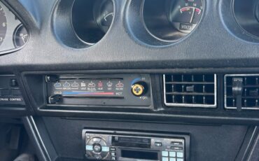 Nissan-280ZX-1983-Hatchback-9