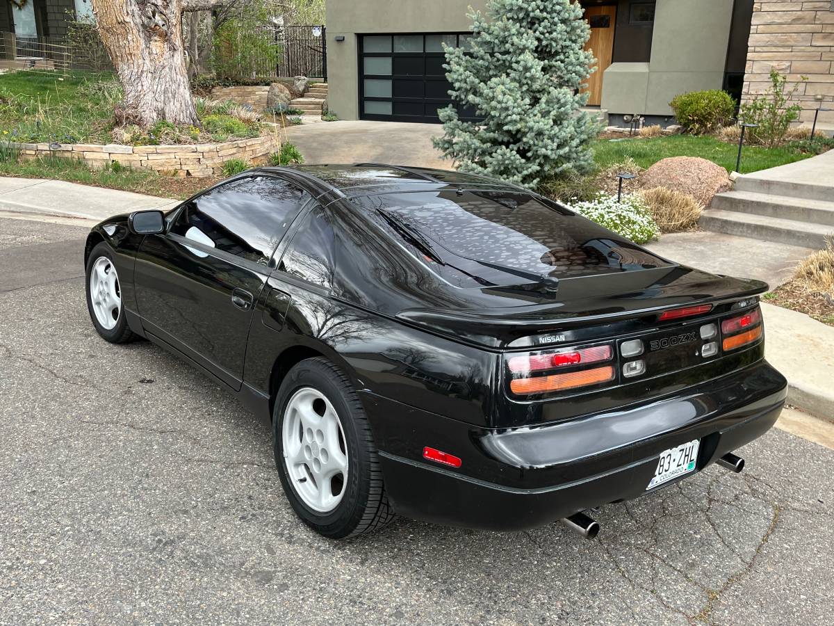 Nissan-300-zx-tt-1990-black-4