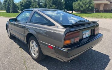 Nissan-300ZX-1985-Hatchback-5