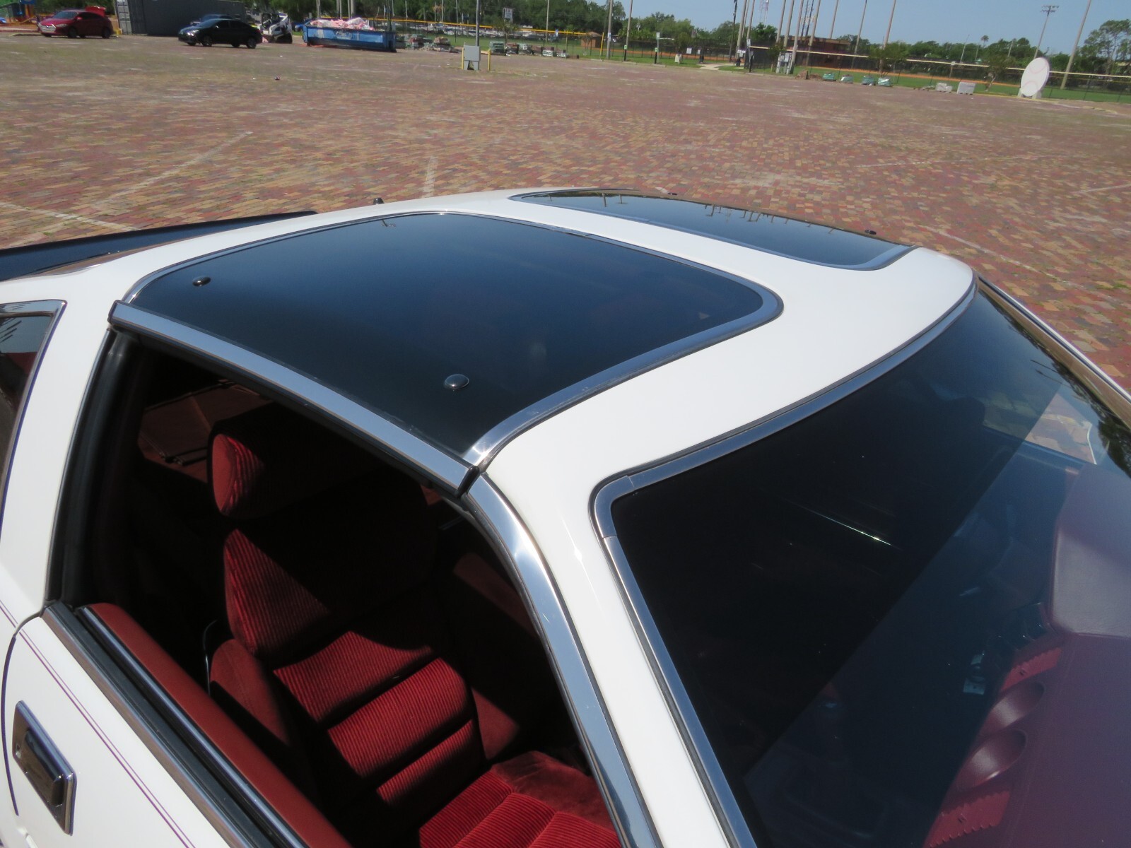 Nissan-300ZX-1986-Coupe-11