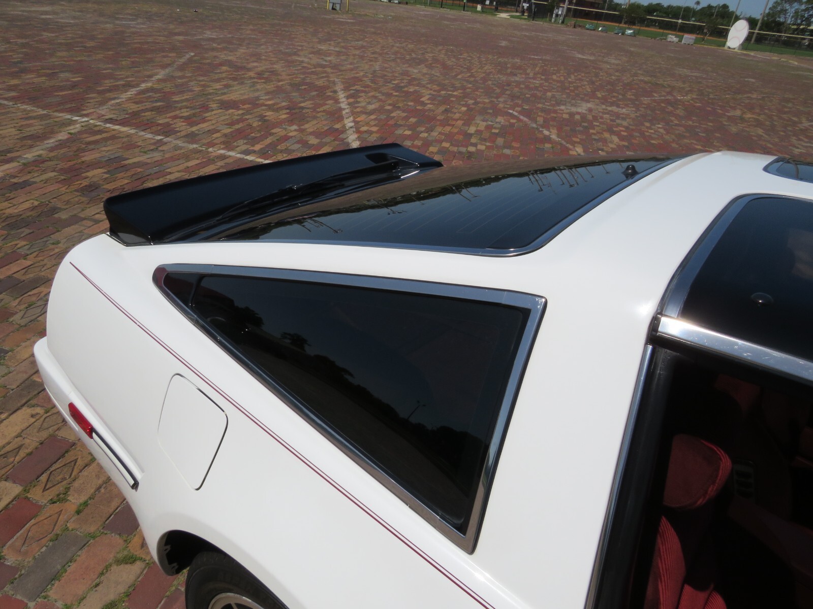 Nissan-300ZX-1986-Coupe-12