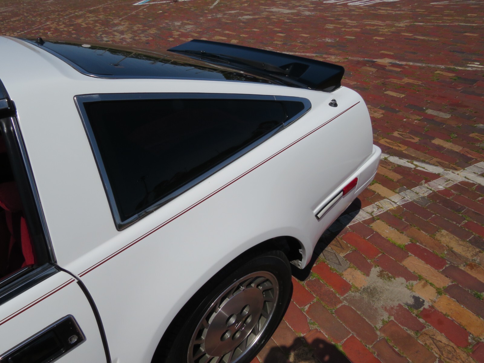 Nissan-300ZX-1986-Coupe-13