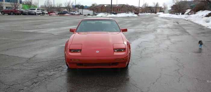 Nissan-300z-1987-Red-Gray-2