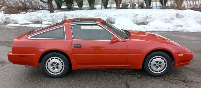 Nissan-300z-1987-Red-Gray-4