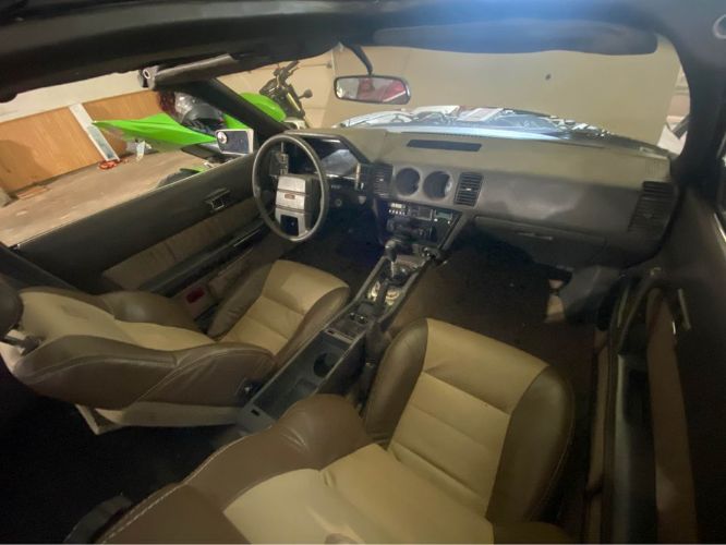 Nissan-300zx-1984-Gold-Brown-2