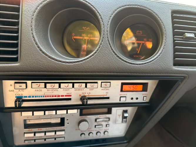 Nissan-300zx-1985-Gray-10