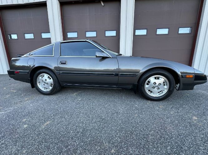 Nissan-300zx-1985-Gray-16