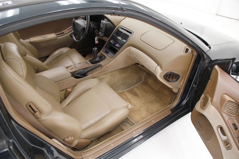 Nissan-300zx-1994-Black-Emerald-Pearl-Camel-32