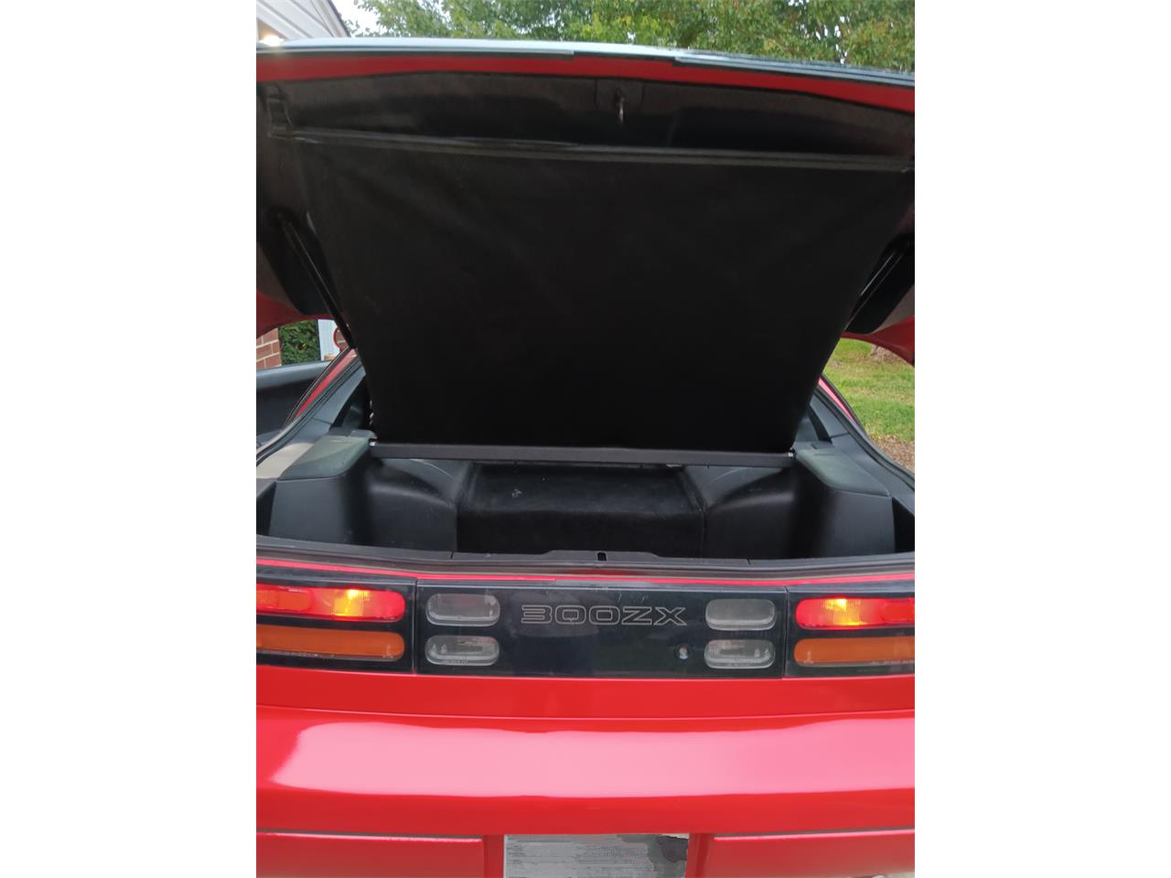 Nissan-300zx-1995-Red-Black-2