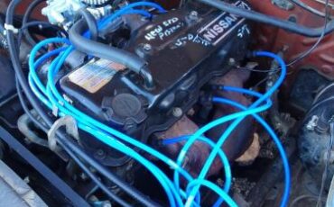 Nissan-720-1984-Orange-11