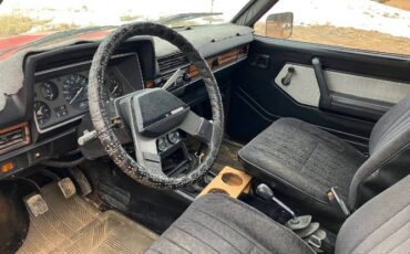 Nissan-720-1984-Red