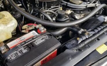 Nissan-720-1985-Black-BlackGray-2