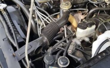 Nissan-720-1985-Black-BlackGray-4