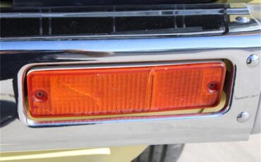 Nissan-720-1985-Yellow-Brown-13