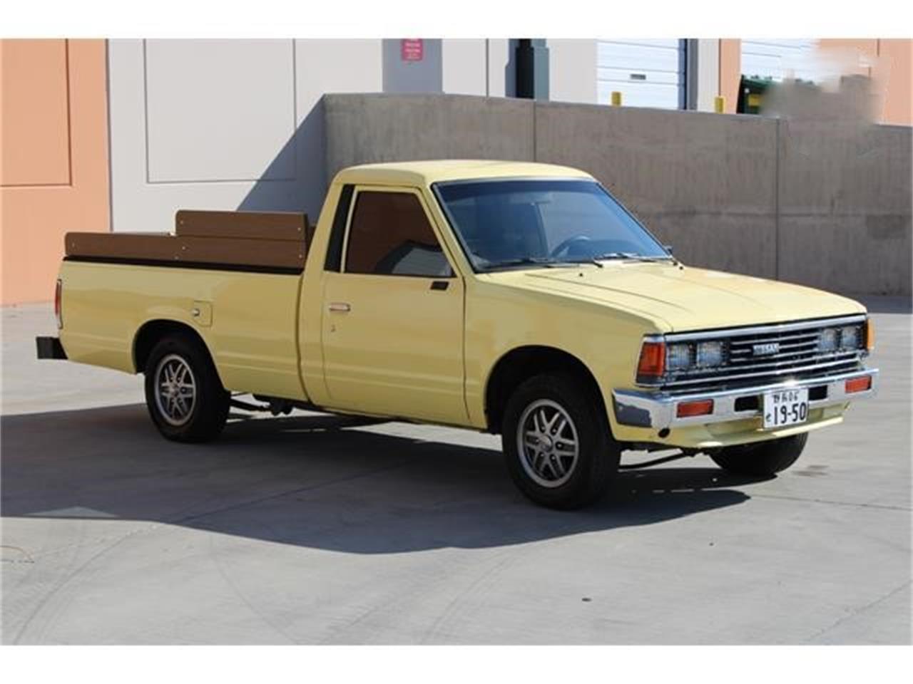 Nissan-720-1985-Yellow-Brown-23